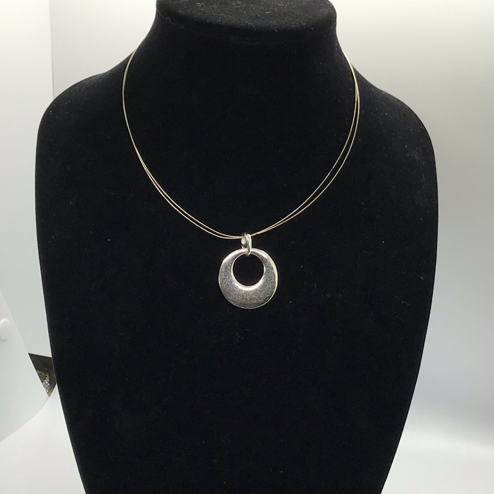 Stainless Wire Circle Necklace - Picture 4 of 8